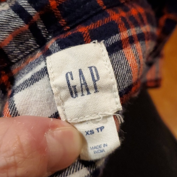 Gap Ladies Plaid Tunic Shirt Sz. XS - Picture 3 of 3